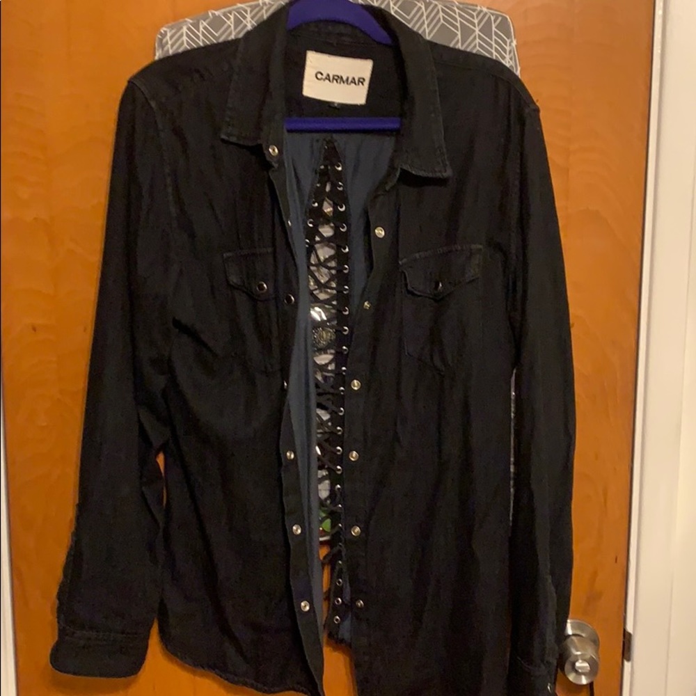 Long sleeve button up shirt